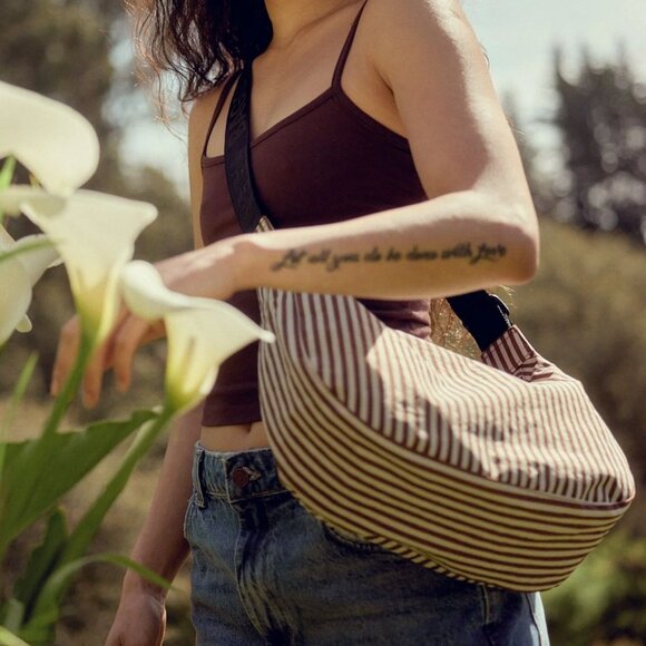 NWT Baggu Large Nylon Crescent Bag - Brown Stripe - Picture 5 of 5